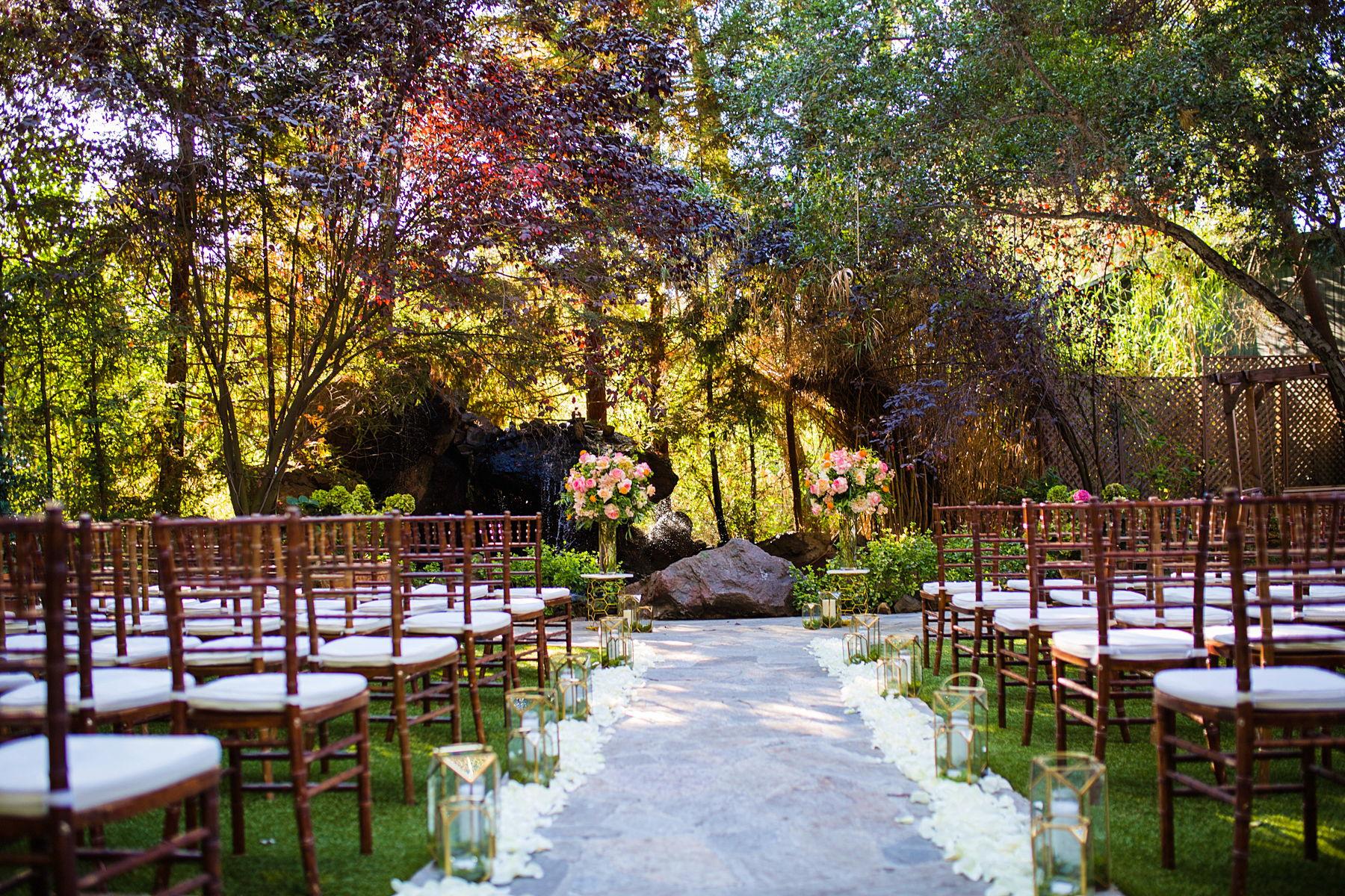 The Wedding Website of Lauren Roses and Michael Snyder