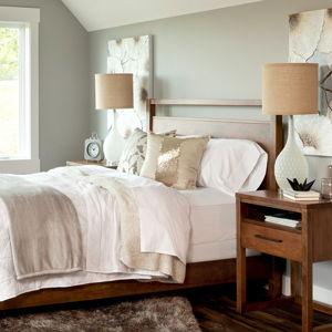 Guest Bedroom/Bathroom