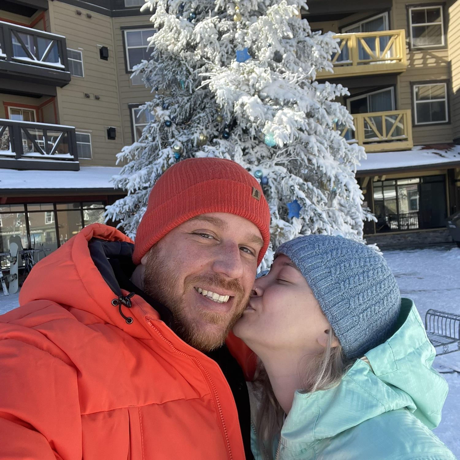Rafa’s first (and likely last) ski trip!
Snowshoe, WV December 2024