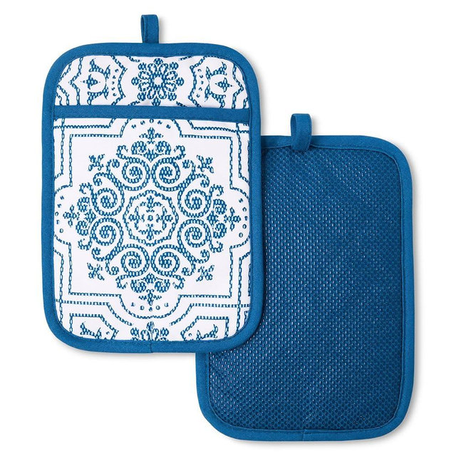 MARTHA STEWART Strie Medallion Pot Holder 2-Pack Set, Heat Resistant, Non-Slip Silicone Grip, Navy Blue, 7"x10"