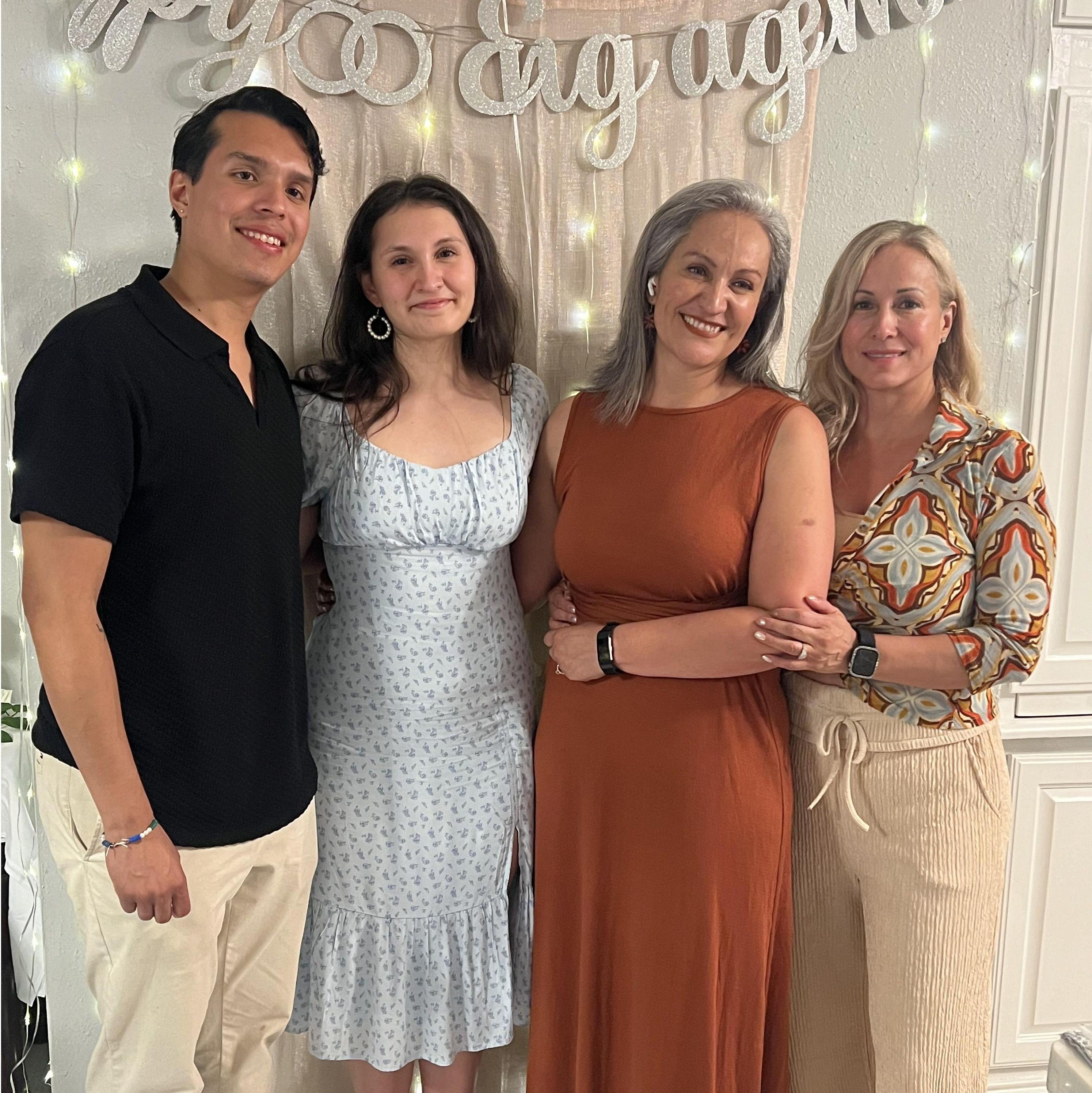 Engagement party w/ Teresa & Elena! / ¡Fiesta de compromiso con Teresa & Elena!