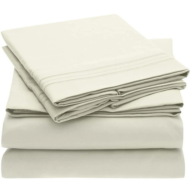 Mellanni Full Size Sheet Set - Hotel Luxury 1800 Bedding Sheets & Pillowcases - Extra Soft Cooling Bed Sheets - Deep Pocket up to 16 inch - Wrinkle, Fade, Stain Resistant - 4 Piece (Full, Ivory)