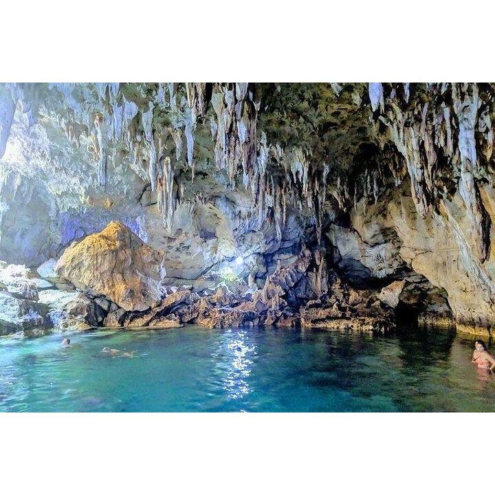 Hinagdanan Cave