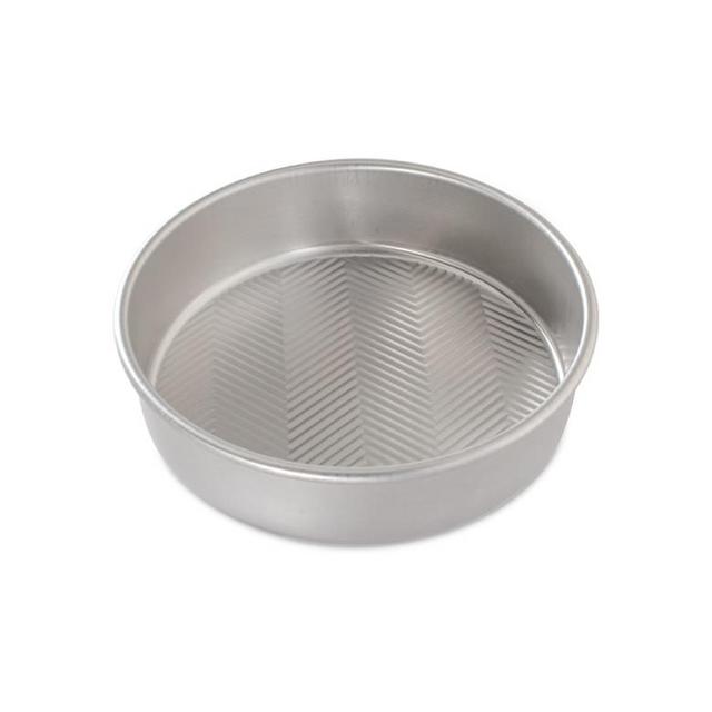 Nordic Ware - Prism 9" Round Cake Pan