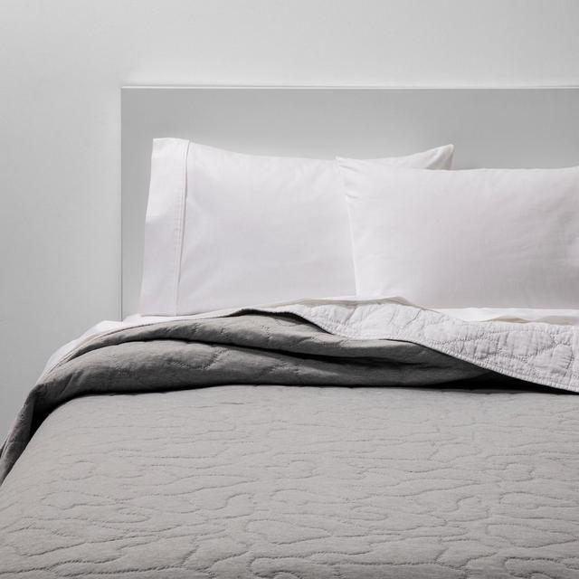 Full/Queen Jersey Quilt Gray - Pillowfort™