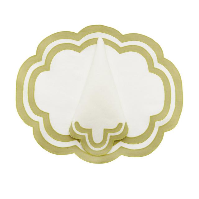 Scalloped Linen Placemat and Napkin Set