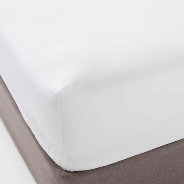 King 400 Thread Count Performance Fitted Sheet White - Threshold™