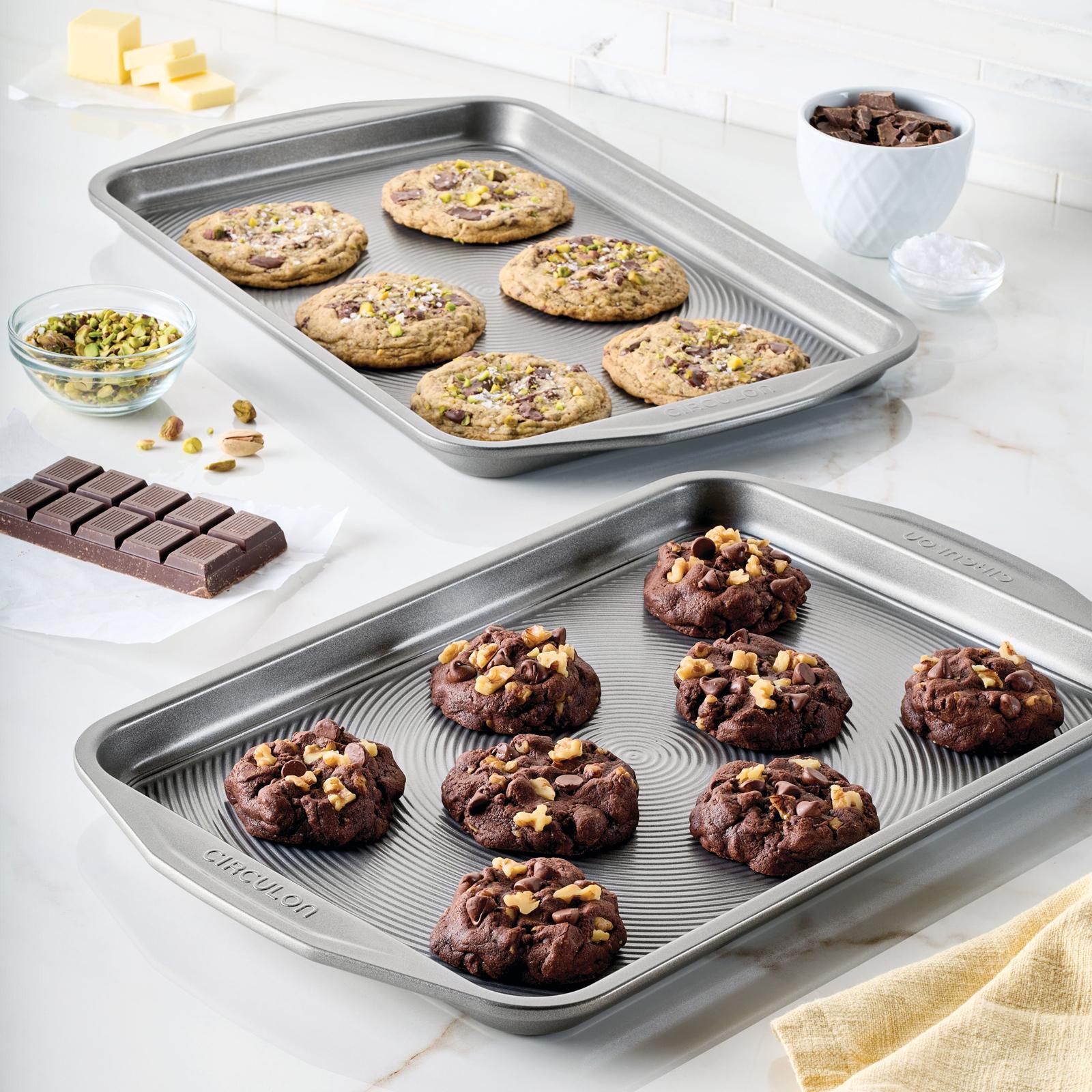 2-Piece Nonstick Cookie Sheet Set - Thumbnail 4