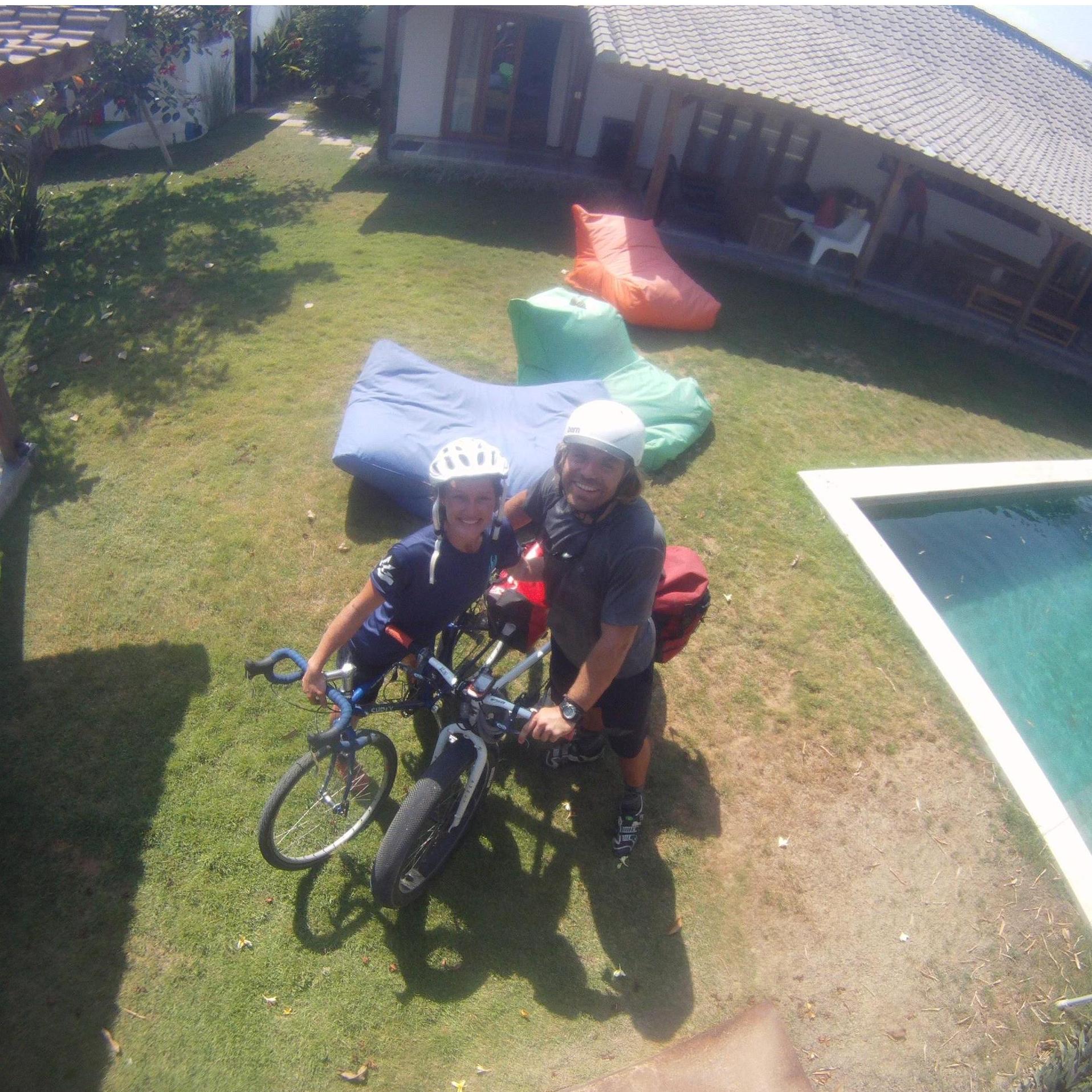A couple weeks after Jojo moved to Bali: We went on a week-long bike packing trip around the ilsand of Lombok. It was out first big adventure togher, and we had a great time!
