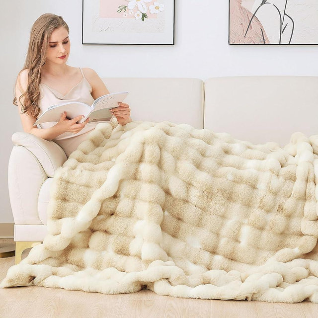 ORINOVA Tie-dye Camel Twin Fuzzy Ultra Soft Bed Comfy Blanket 60x80 Cozy Faux Fur Throw Blanket for Living Room Thick Fluffy Furry Blanket Home Gifts 860 GSM