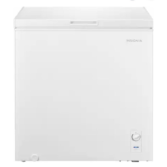 Insignia™ - 7 Cu. Ft. Garage-Ready Chest Freezer - White