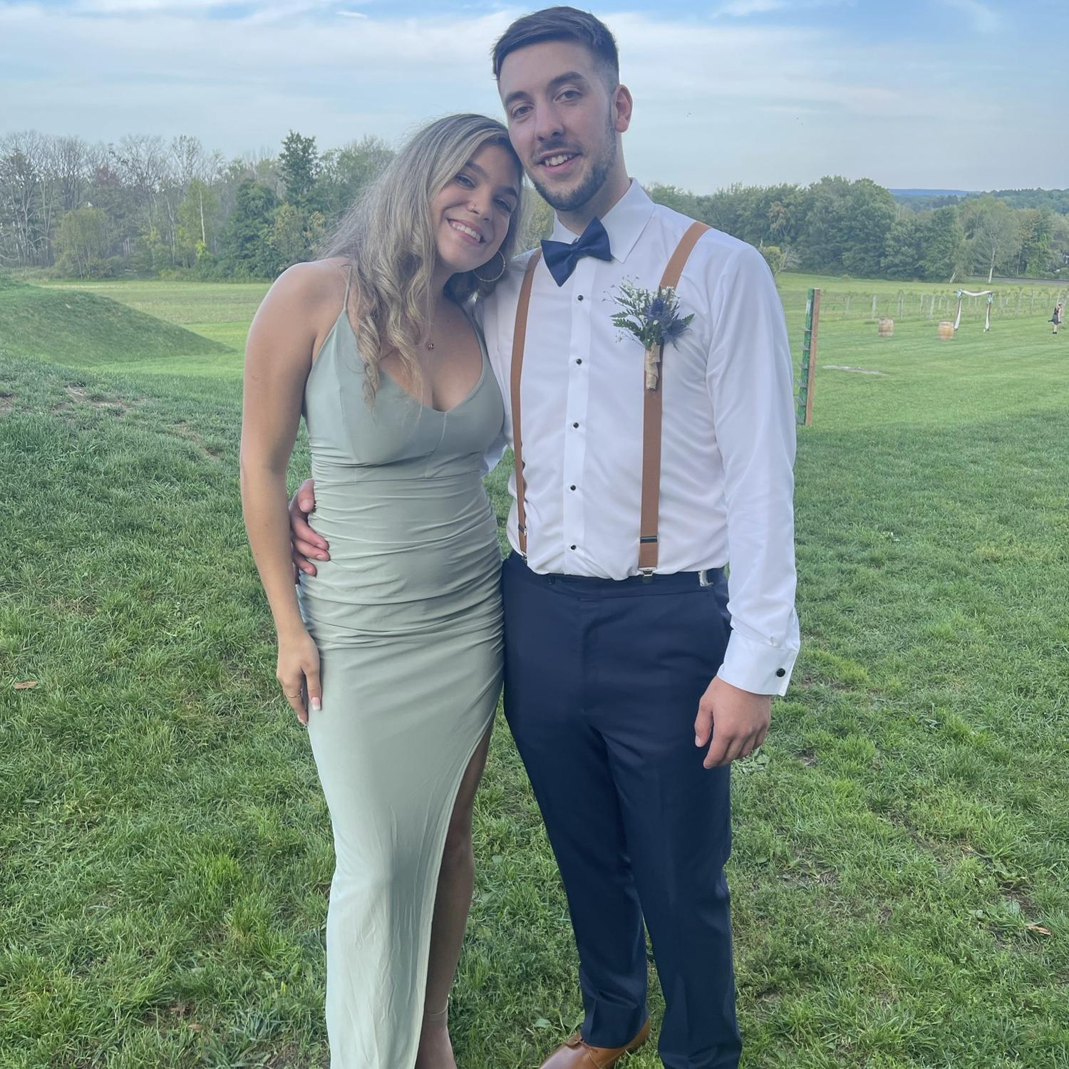 Lots of weddings together 💒 💍🤍