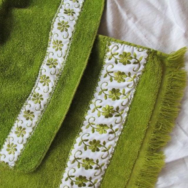 Canon Monticello Olive green cotton towel set (4 piece set) / green flower trimmed towels / bath towel set