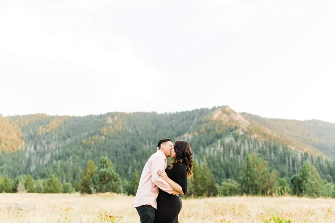 The Wedding Website of Ariana Mendez and Miguel Patiño