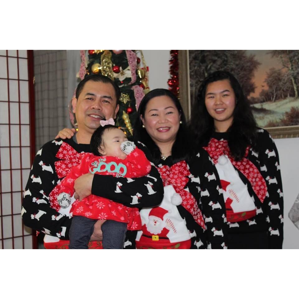 First time celebrating Christmas with this little pumpkin in the US with mommy, momita and ama! Daddy's still waiting in the Philippines