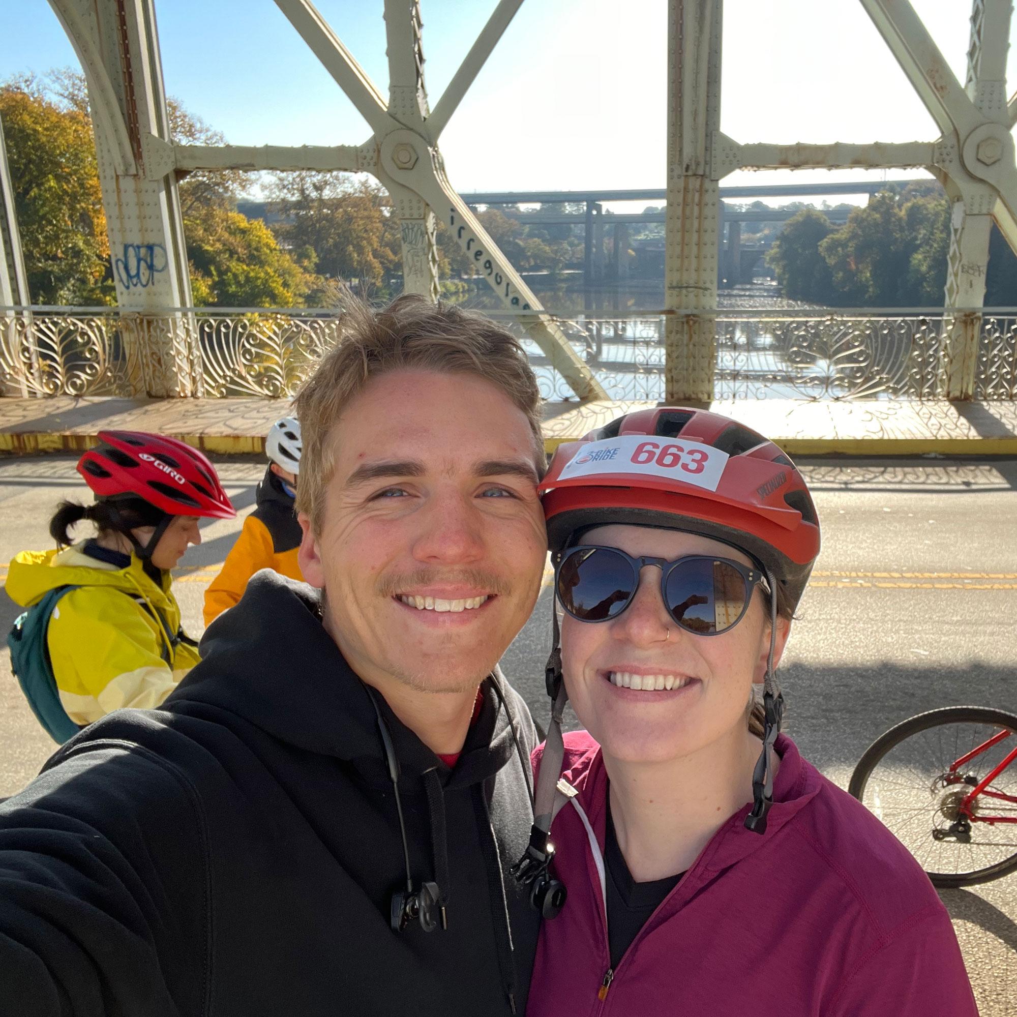 [October 2022, Philadelphia] Biking 20mi in Philly with Greg & Sorcha