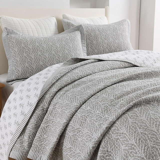 SahSahCasa Quilt Set King Size, 100% Cotton Quilt Bedding Set Bedspread, Botanical Pattern Solid Color Chic Lightweight Quilted Comforter for King Bed, White/Gray, All Season, 3 Pieces