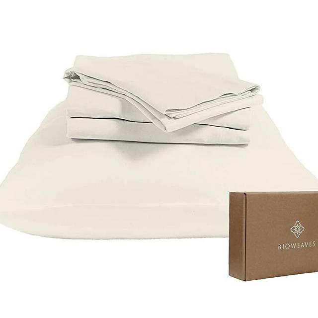 BIOWEAVES 100% Organic Cotton Sheets, 300 Thread Count 4-Piece GOTS Certified Bed Sheet Set Fits Mattress Upto 17" Deep Pocket, Soft & Silky Sateen Weave (Queen, Undyed Natural)