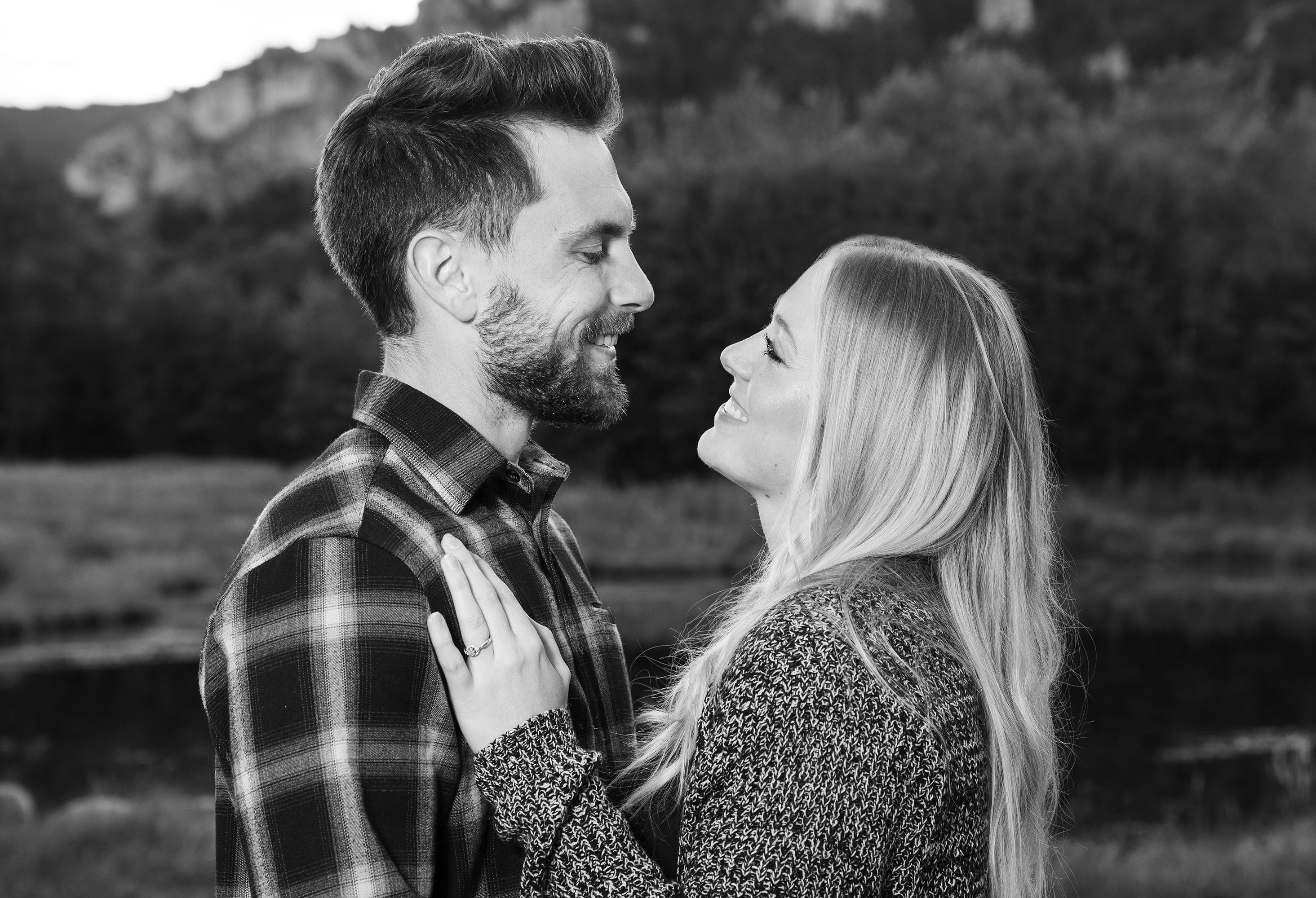 The Wedding Website of Lara Ashton and Cody Carrier