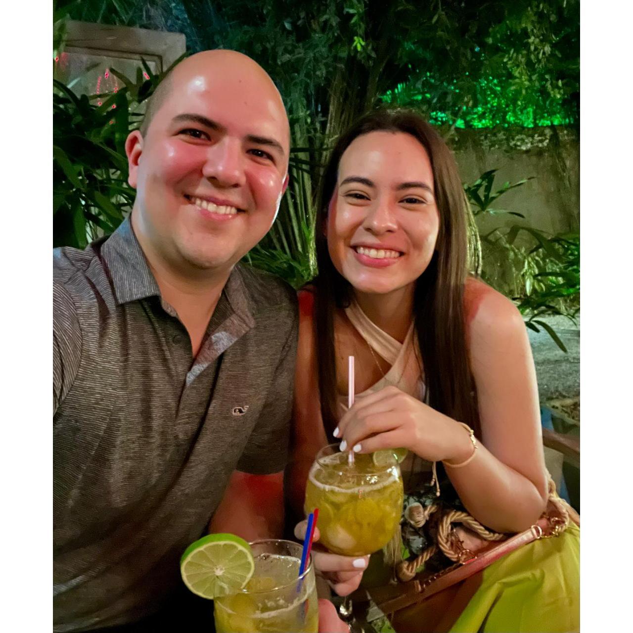 Nuestro primer date en Cali *** Our first date in Cali