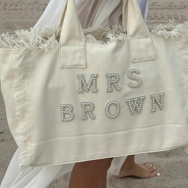 Bridesmaid Tote, Tote for Bride, Gift for Bride, Fringe Bag with pearls, Honeymoon Bag, Honeymoon gift for Bride, Personalized Bride Tote