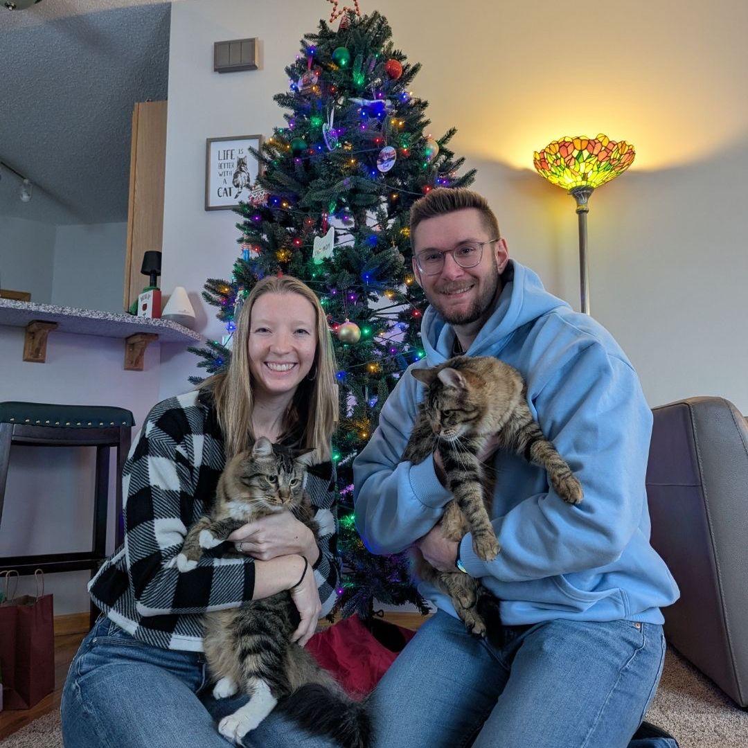 Its hard to get cats to look at the camera lol