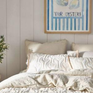 Nelly Icon Matelassé Quilt