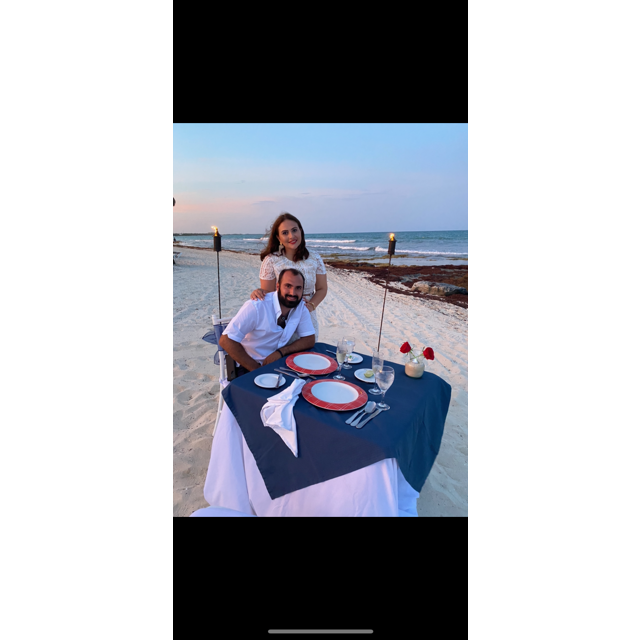 Brandon & Veolet's first of many, dinner on the beach!