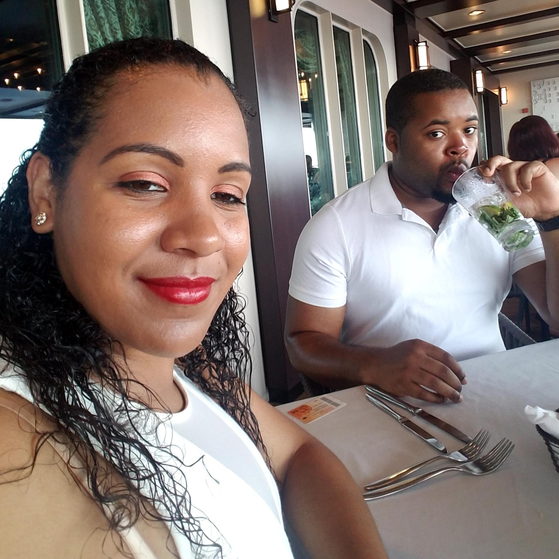 We first said "I love you" , on our anniversary date night 😍