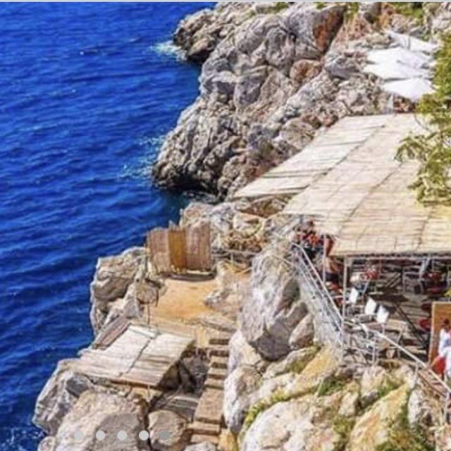 Cafe Buza and cliff jumping in dubrovnik