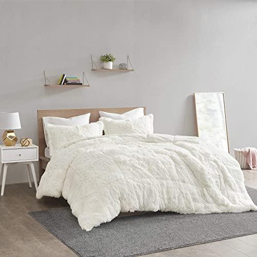 Intelligent Design Malea 2 Piece Shaggy Faux Fur Comforter Solid Plush Double Sided Box Design Modern Casual All Season Quilt Bedding Set with Matching Sham, King/Cal King, Ivory