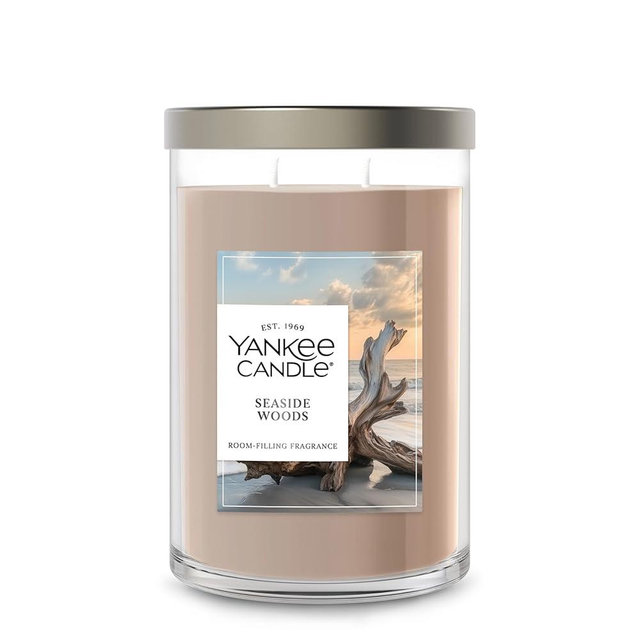 Yankee Candle Large Tumbler Scented Candle with up to 80 Hour Burn Time, Premium Plant Wax Blend for Consistent Burn, 20 oz Tumbler Candle with Room Filling Fragrance, Seaside Woods