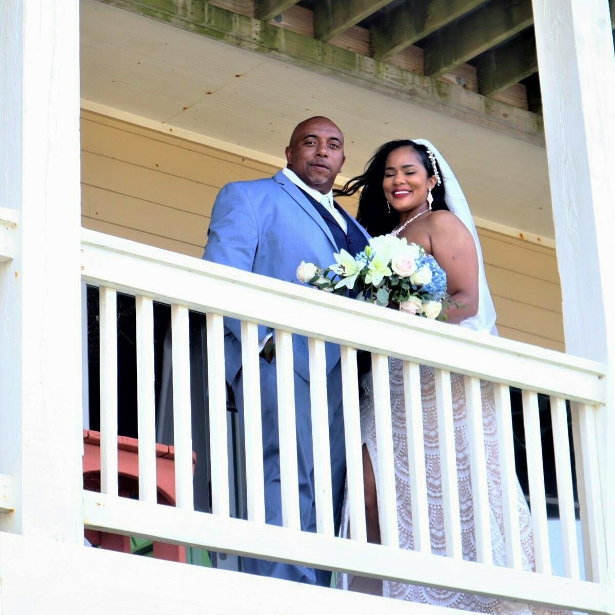 Mr. & Mrs. Taylor 🤎🍾🥂