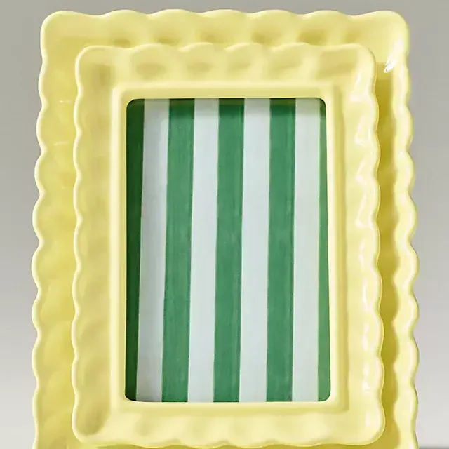 Philippa Scalloped Picture Frame
