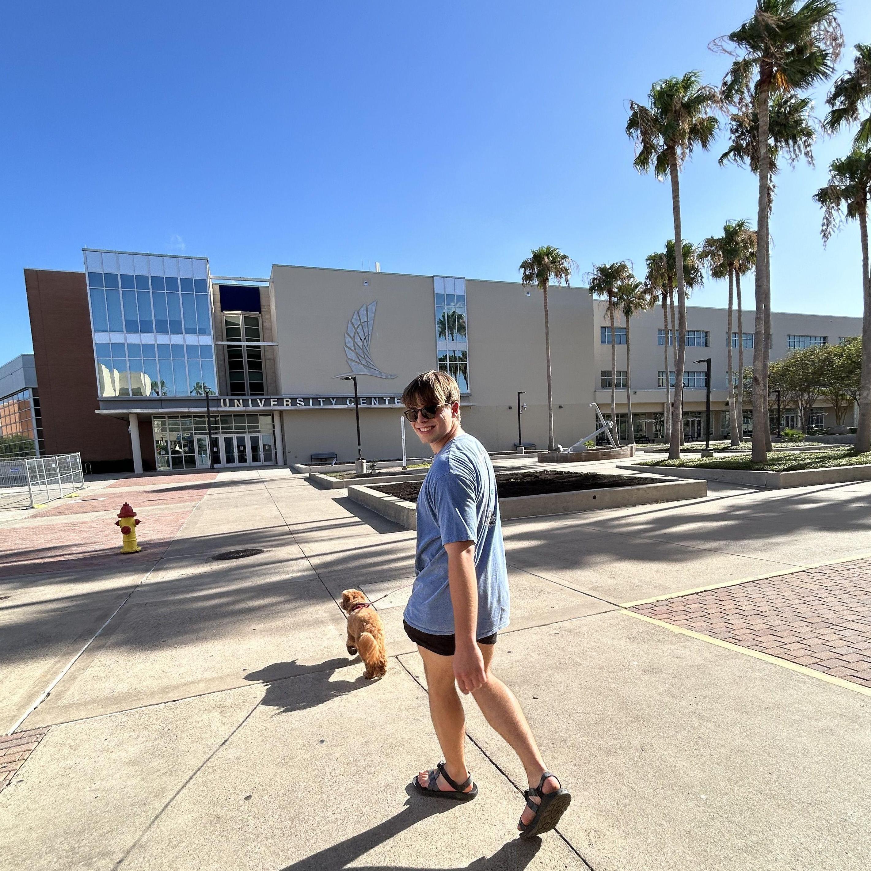 Ben finally got to show Kylee around TAMU Corpus Christi where he had his freshman year of school.