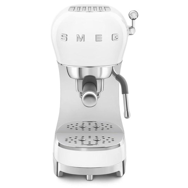 Smeg ECF02 Italian Espresso Machine – Manual 15-Bar Coffee Maker, Made in Italy – Retro Design with Steam Wand (White)