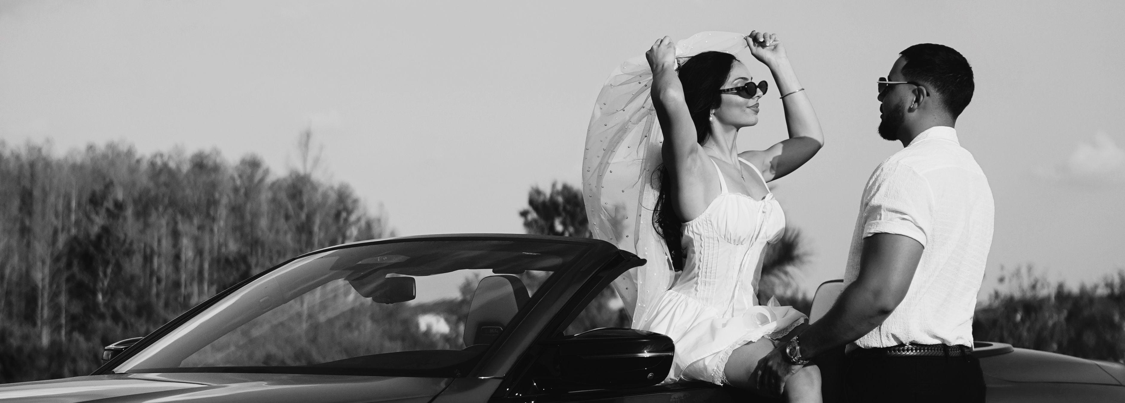 The Wedding Website of Jasmynn . and Lulu .