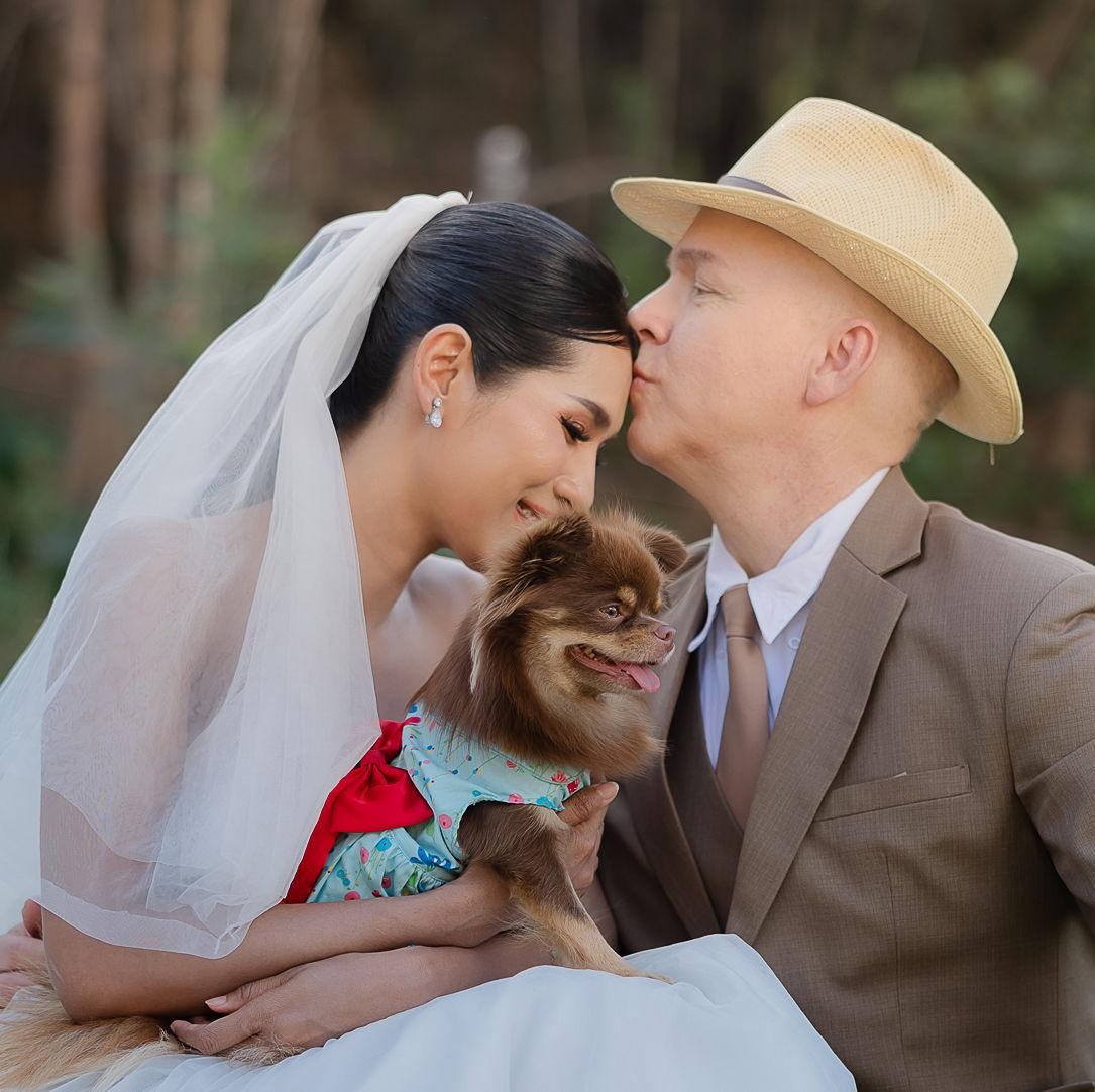 The Wedding Website of Byron Ellenburg and Sudarat Sukarach