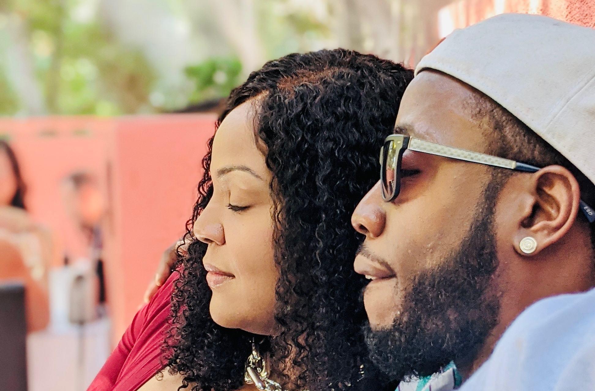 The Wedding Website of Lorenzo Westmoreland and Ashinna Cole