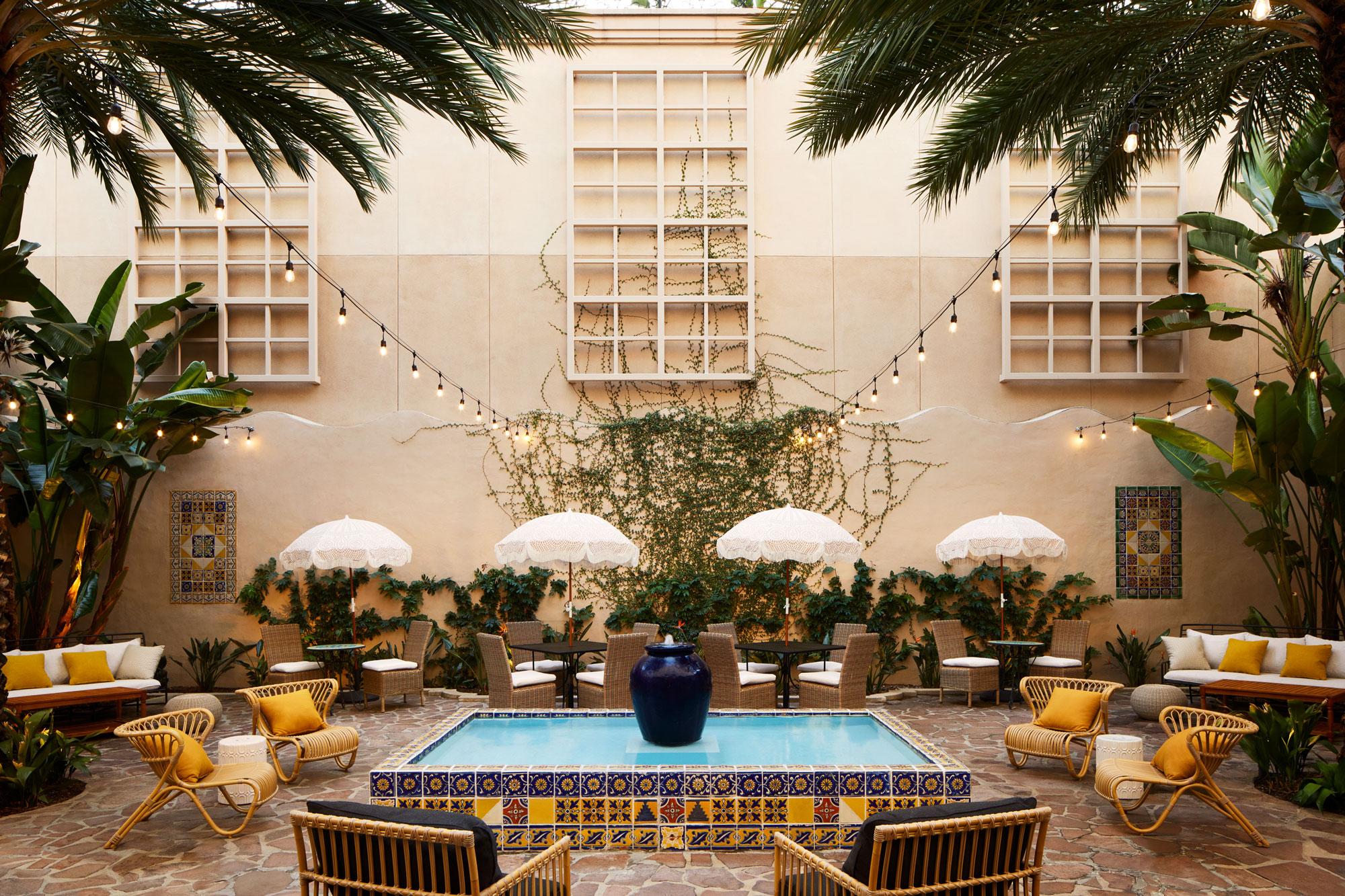 The Wedding Website of Lili Cohen and Lyndsay Dean
