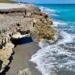 Blowing Rocks Preserve