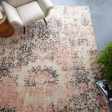 Distressed Ornament Wool Rug - Rosette