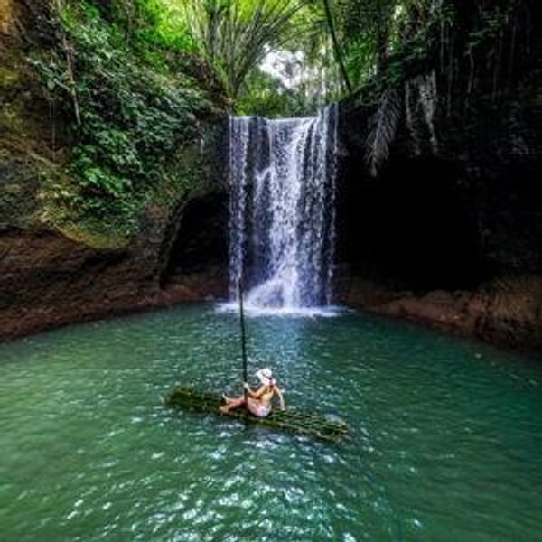 Honeymoon Day Excursion: Snorkeling + Waterfall
