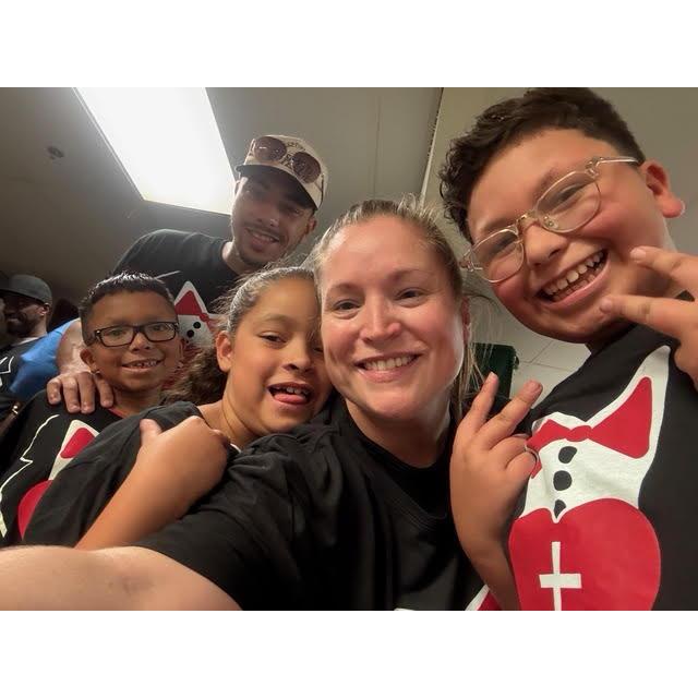Volunteering as a family to feed the homeless