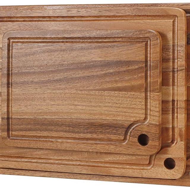 Acacia Wood Cutting Boards Set for Kitchen, Caperci Large Wooden Cutting Chopping Boards Set of 3 with Deep Juice Groove and Handle Hole for Meat, Veggies and Fruit (17x12, 14x11, 11x8 inch)