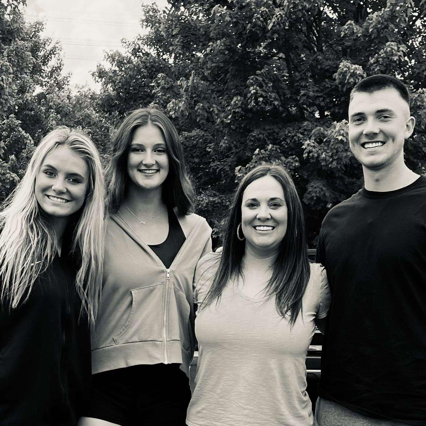 The first time Avery and Grant met at Aubrey's with Renee Lane and Sydney English. A year before they started dating!