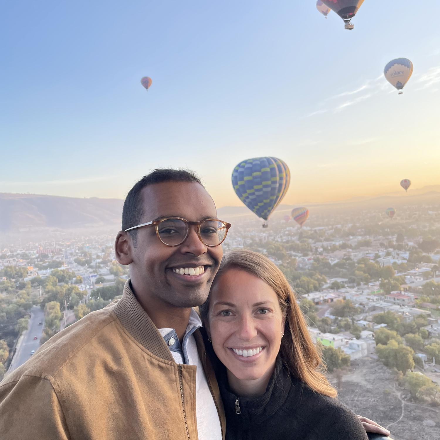 Hot air ballooning over the pyramids of Teotihuacan