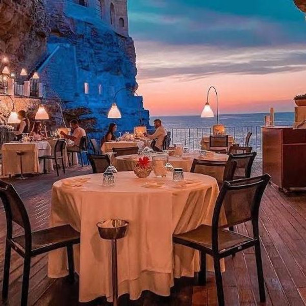 Dinner For Two during our Honeymoon 👩🏻‍❤️‍💋‍👨🏻