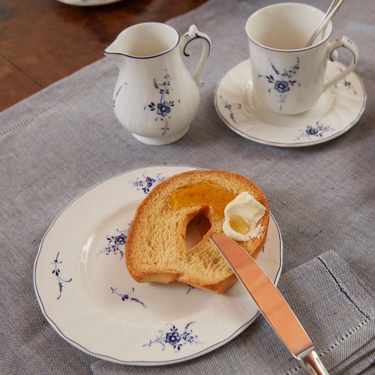 Villeroy & Boch, Vieux Luxembourg Creamer | Zola