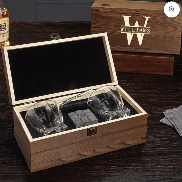 Personalized Twist Whiskey Glasses Set